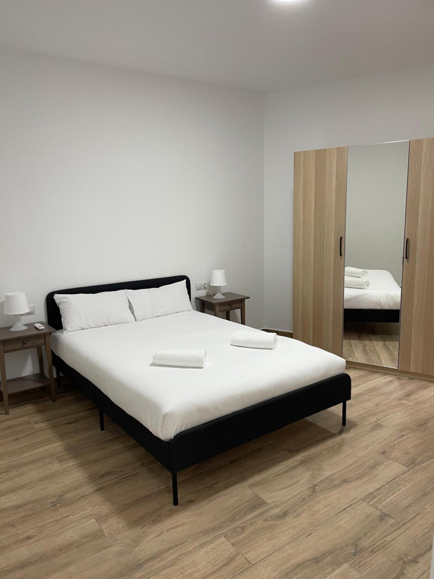 Apartamentos Tarradellas Sants Estacio Βαρκελώνη Εξωτερικό φωτογραφία