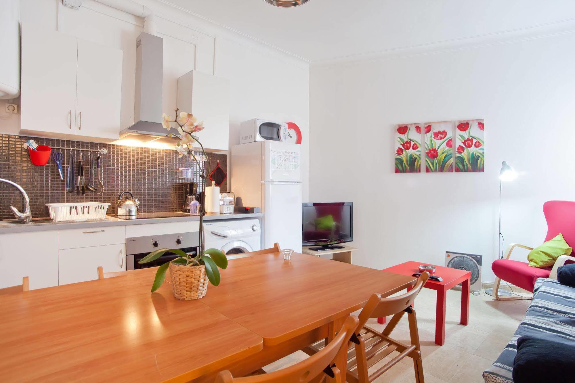 Apartamentos Tarradellas Sants Estacio Βαρκελώνη Εξωτερικό φωτογραφία